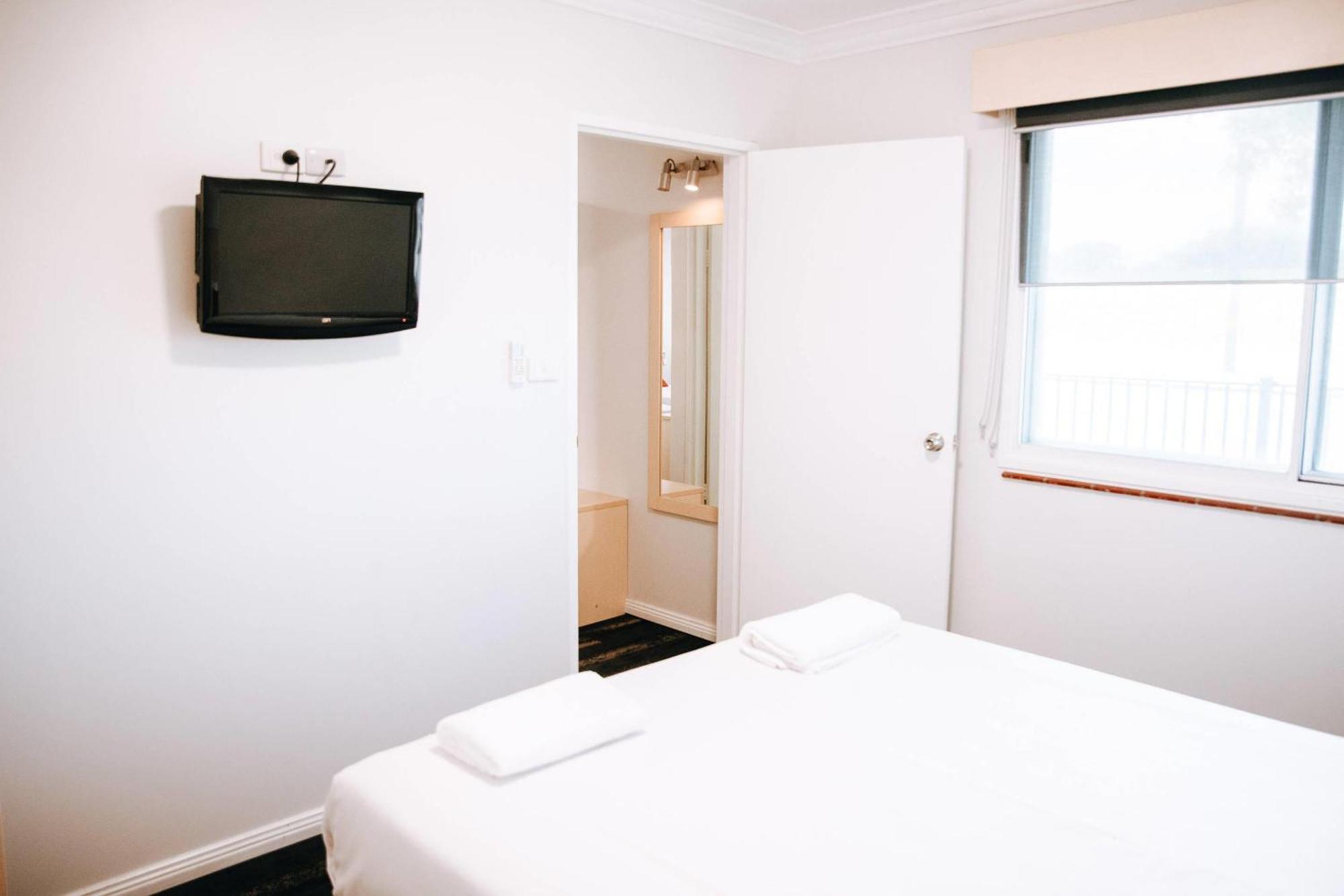 Econo alojamiento Moree Spa Motor Inn Exterior foto