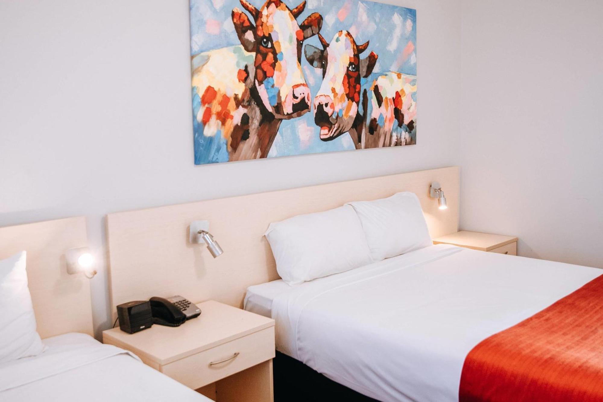 Econo alojamiento Moree Spa Motor Inn Exterior foto