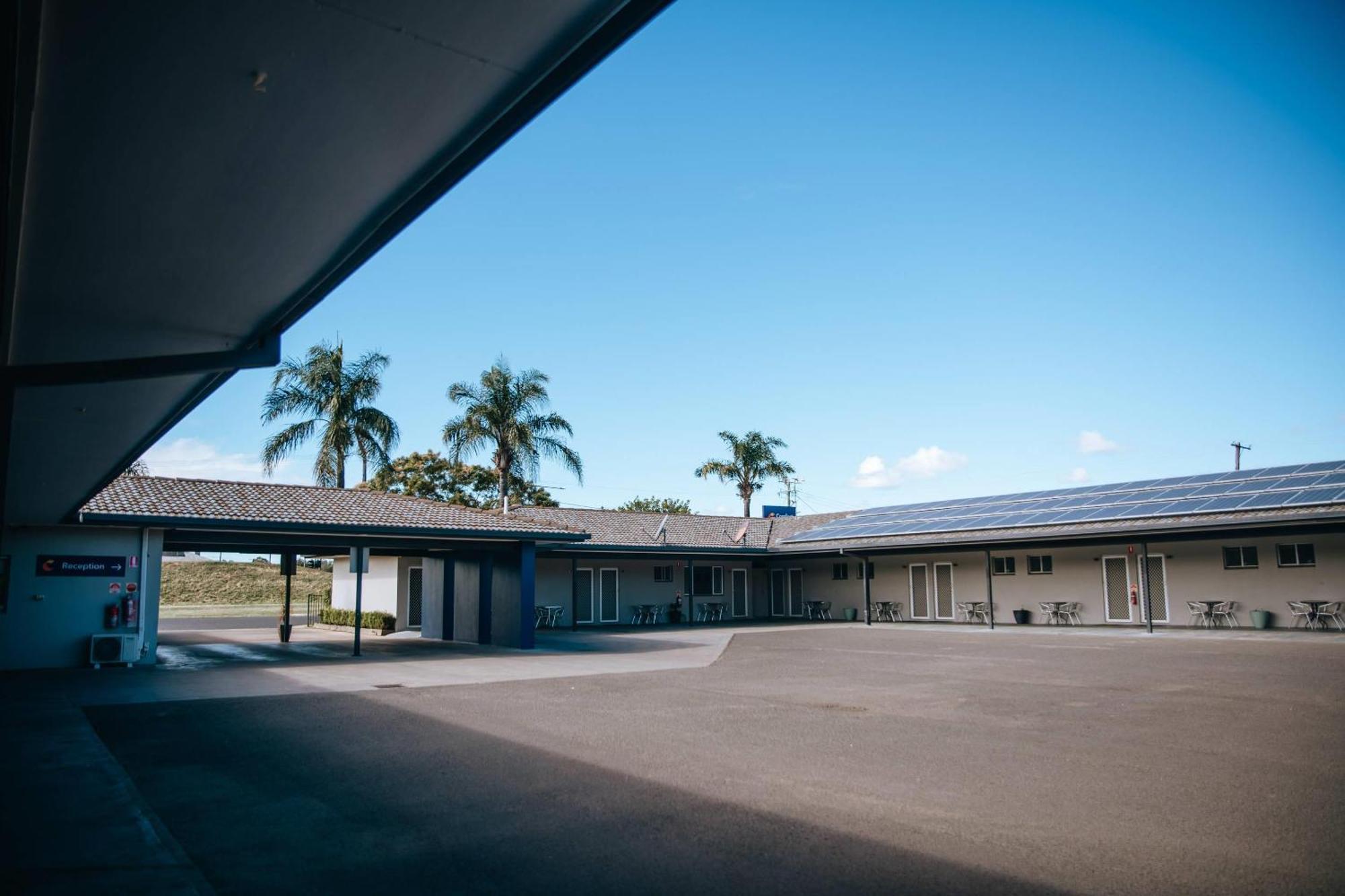 Econo alojamiento Moree Spa Motor Inn Exterior foto
